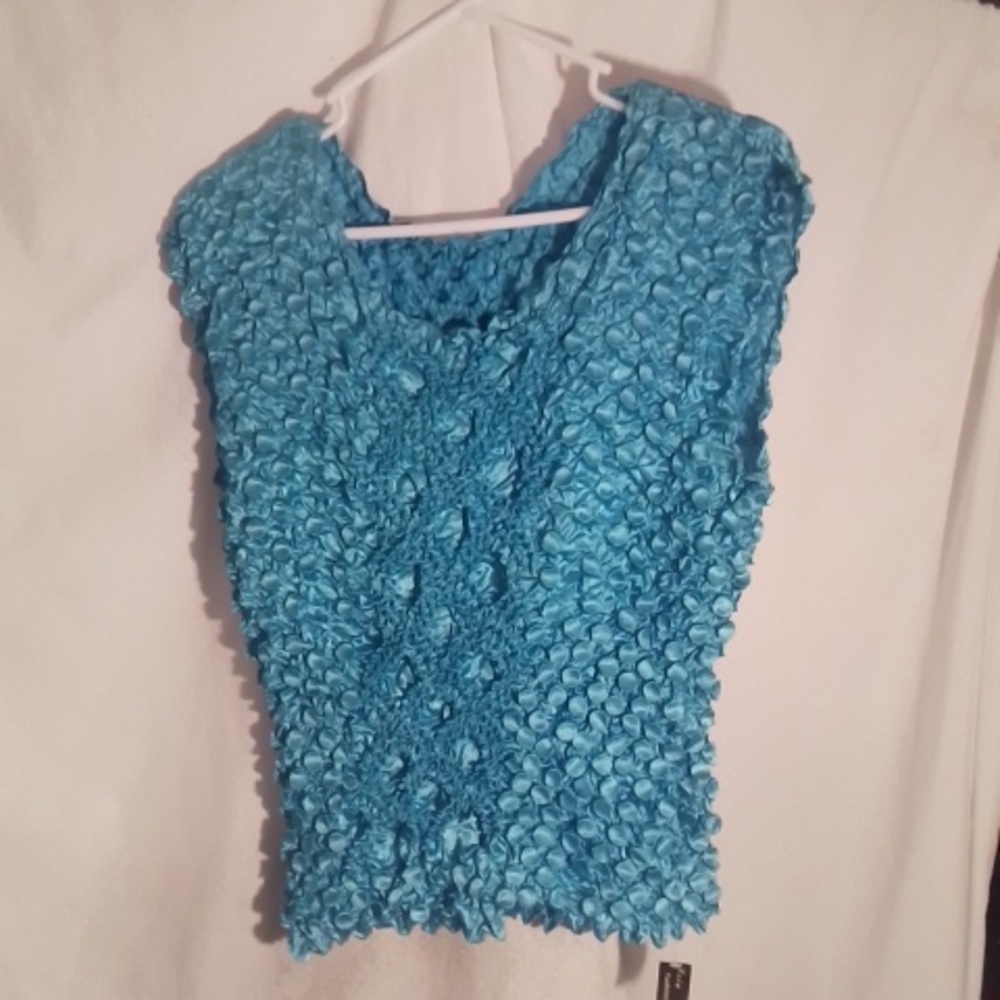 Vintage Women's Popcorn Top